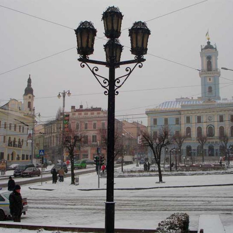 chernivtsi-tsentralna-ploshcha
