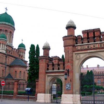 khramy-chernivtsiv-bilshe-photo