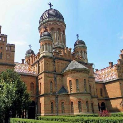 khramy-chernivtsiv-bilshe-photo