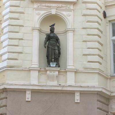 chernivtsi-pohliad-znyzu