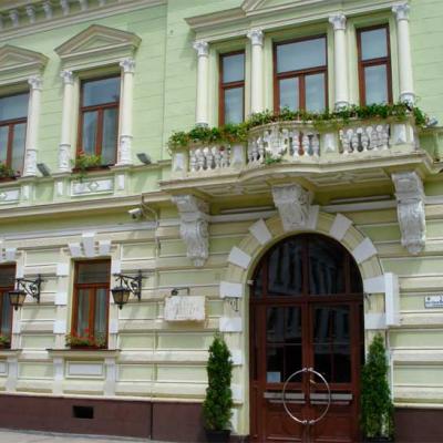 chernivtsi-vulytsia-kobylianskoi