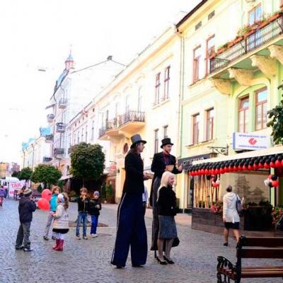 chernivtsi-vulytsia-kobylianskoi